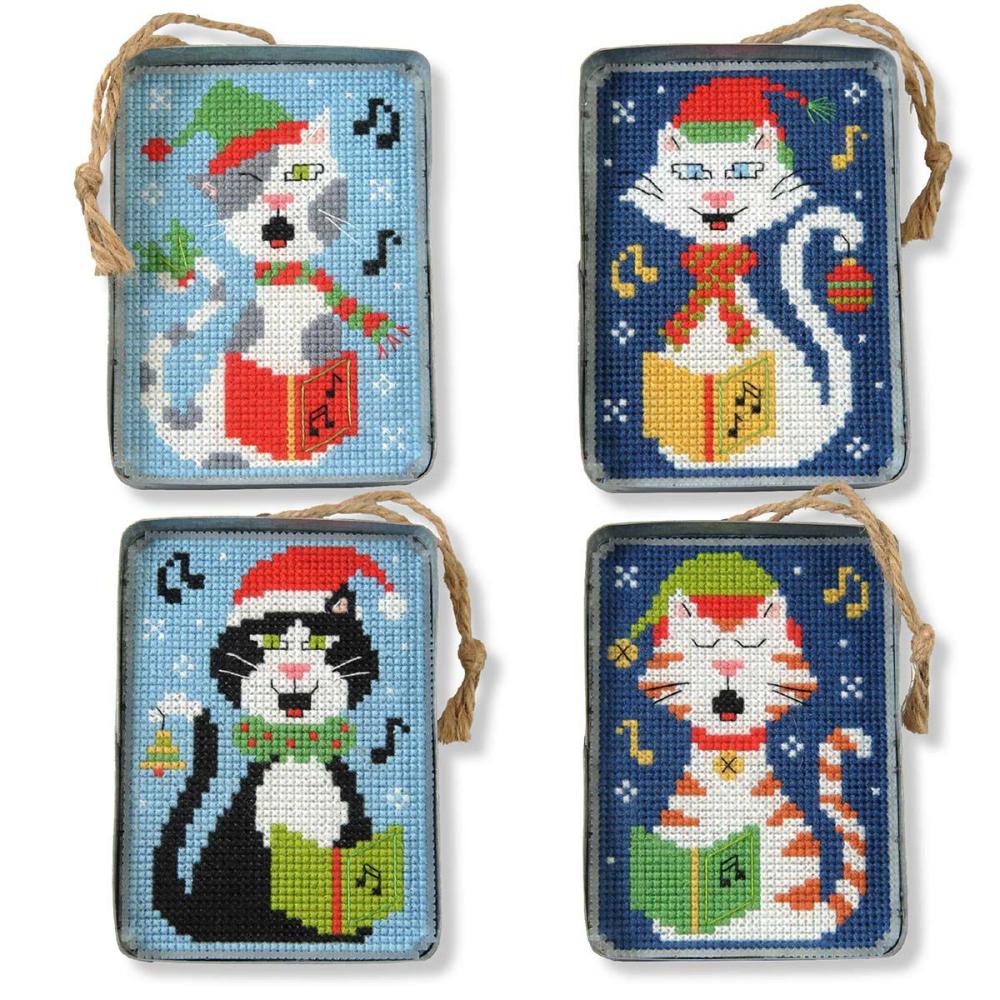 Caroling Kitties Tin Ornaments Plastic Canvas Kit Multicolor |   Needlepoint Needlepoint Multicolor