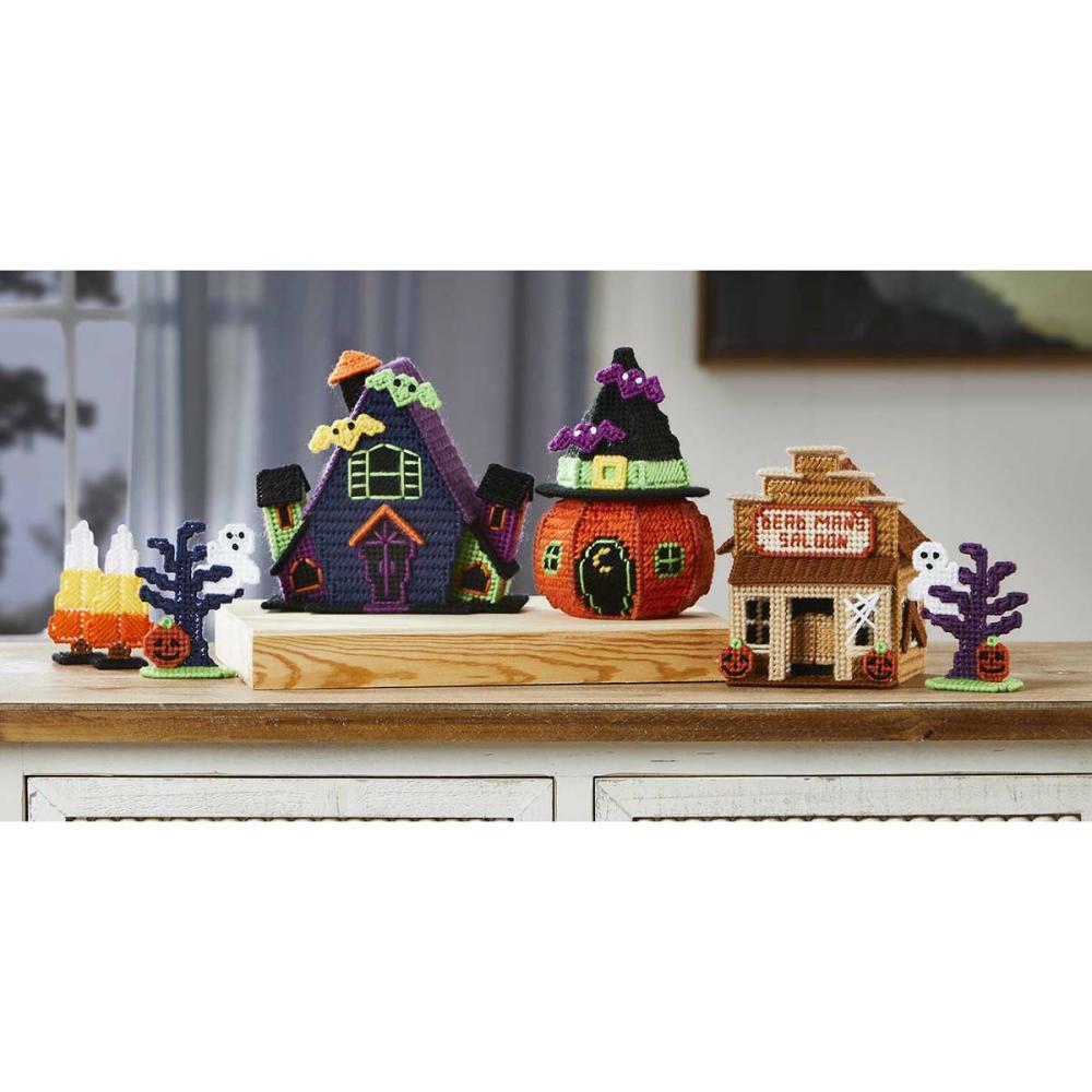 Halloween Village ll Plastic Canvas Kit Multicolor |   Needlepoint Needlepoint Multicolor