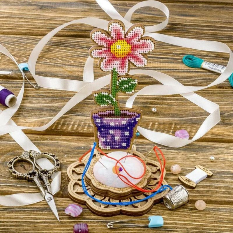 Potted Flower Bead Embroidery on Wood Kit  |   Beadwork Beadwork Beadwork