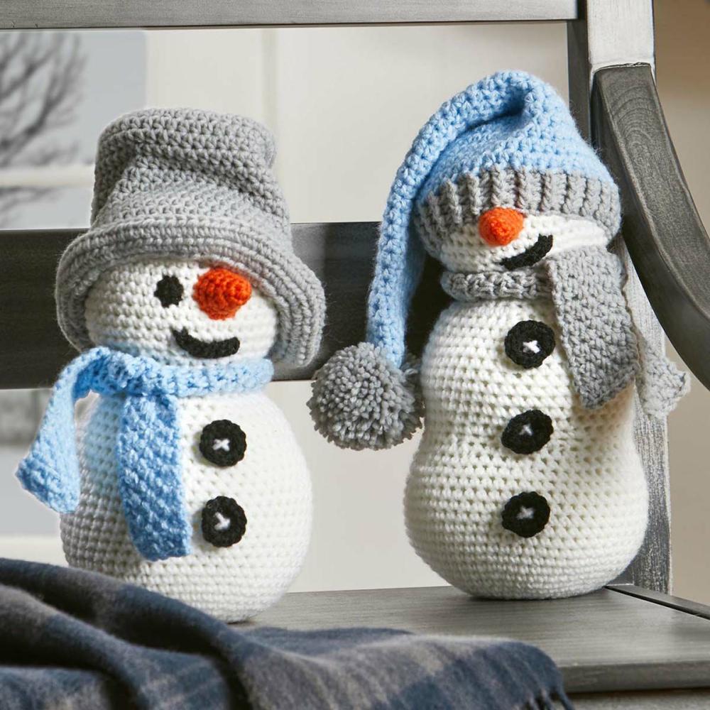 Slouchy Snowmen Crochet Kit Multicolor |   Crochet Kits Crochet Kits Crochet Kits