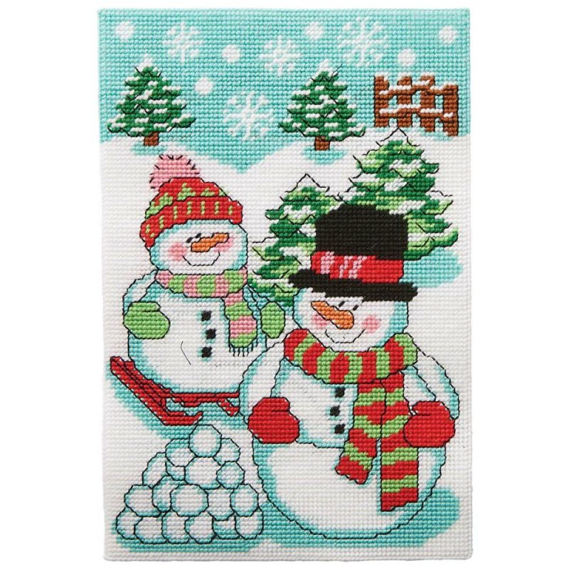 Snowy Days Wall Hanging Plastic Canvas Kit Multicolor |   Needlepoint Needlepoint Multicolor